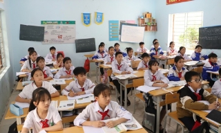 Bảo đảm mọi đối tượng thụ hưởng đều được tiếp cận kịp thời chính sách miễn học phí, hỗ trợ bữa ăn trưa